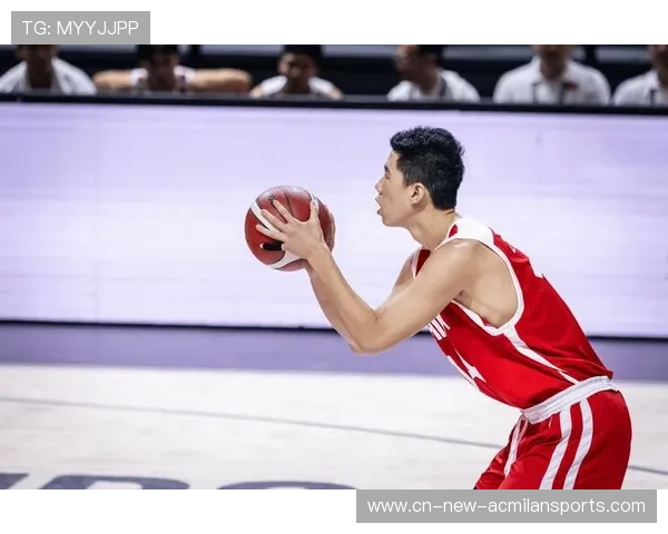 CBA震撼瞬间：半场压哨三分让比赛瞬间沸腾